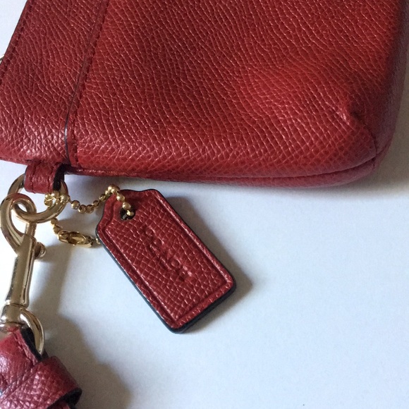 ♥️Gorgeous new Coach saffiano leather zip wallet♥️ - Picture 3 of 12
